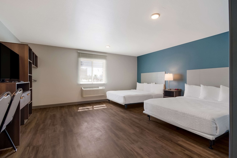 Room, 2 Queen Beds, Non Smoking photo 2