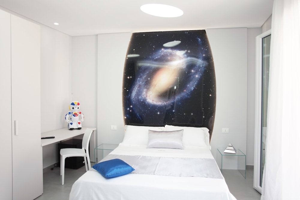Deluxe Room, Patio, Ground Floor photo 2