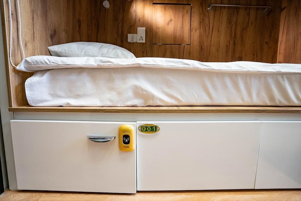 Standard Shared Dormitory, Women Only photo 3
