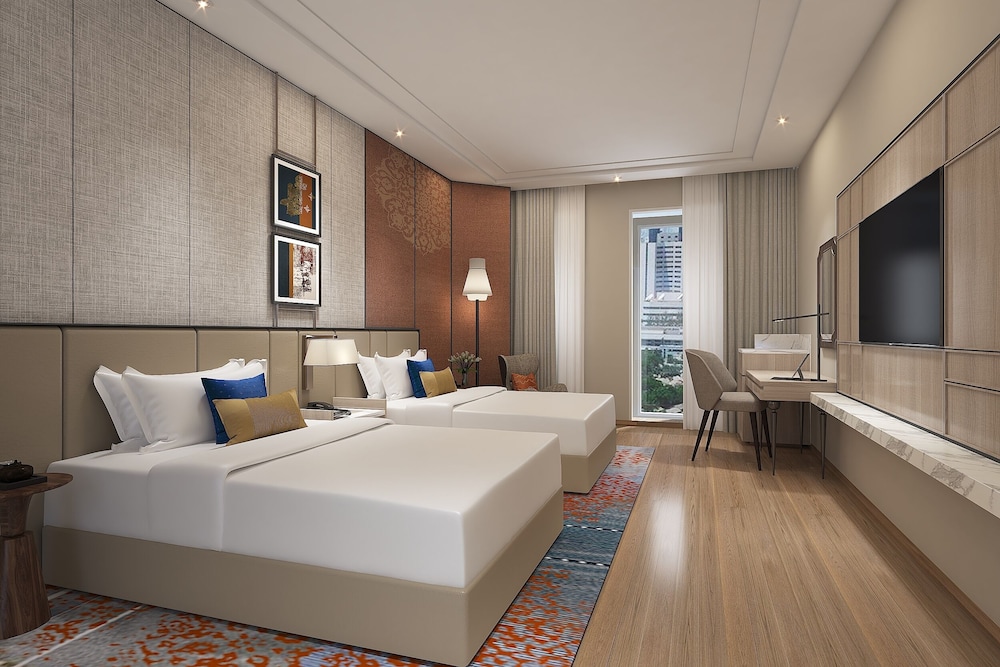 Luxury Twin Room, City View (Grand)