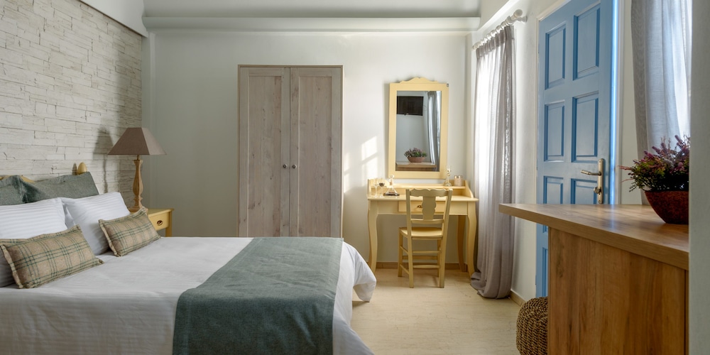 Superior Double Room (Upper Floor)