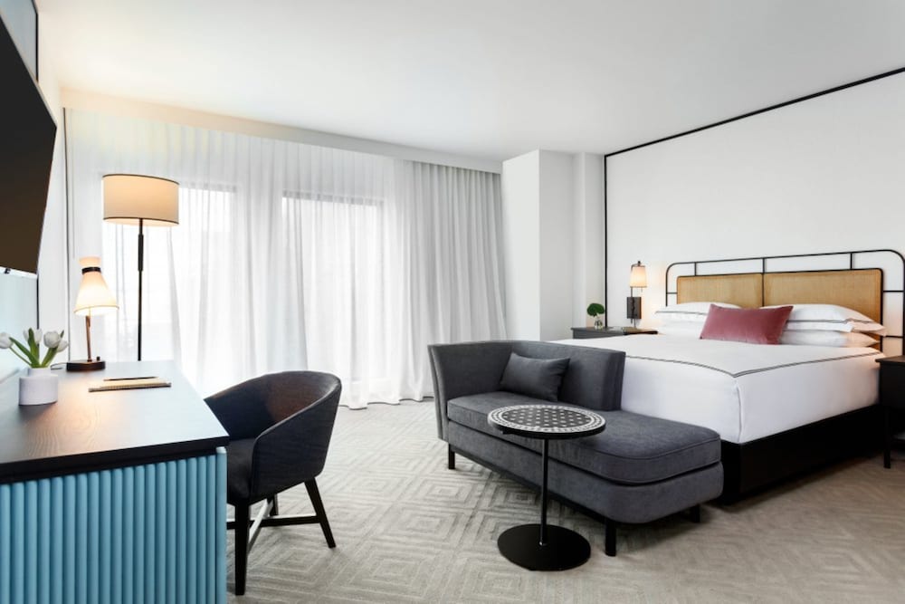 Suite, 1 Bedroom, Accessible (Mobility, Communications) photo 2