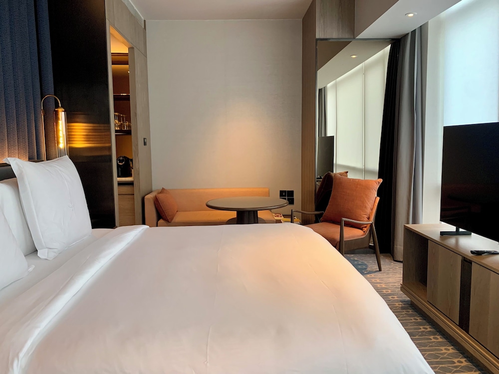 Superior Room, 1 King Bed - Photo 1