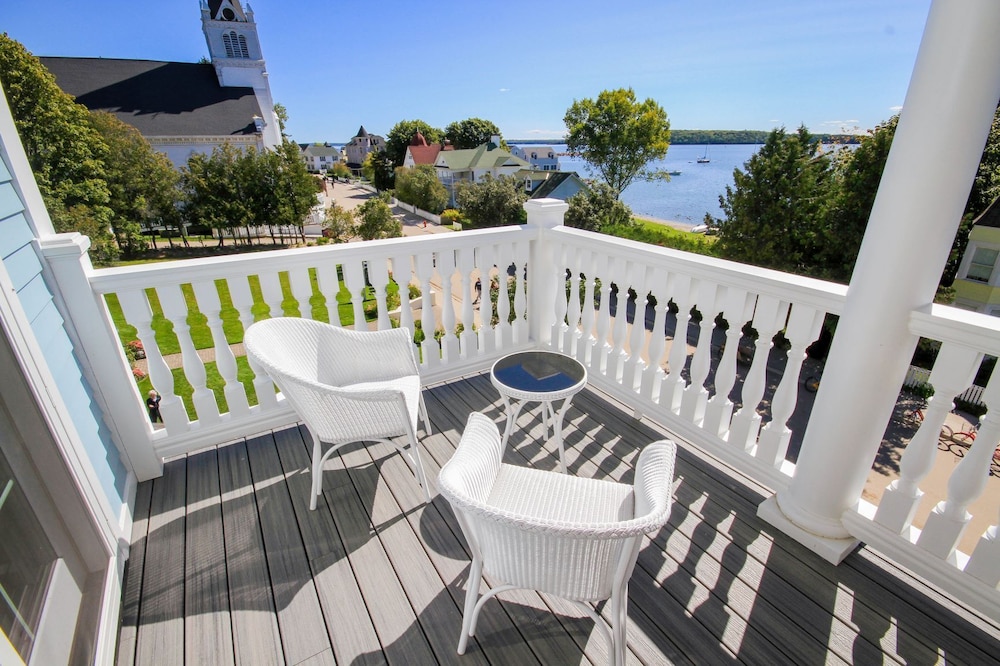 Cottage Balcony Harbour View photo 3