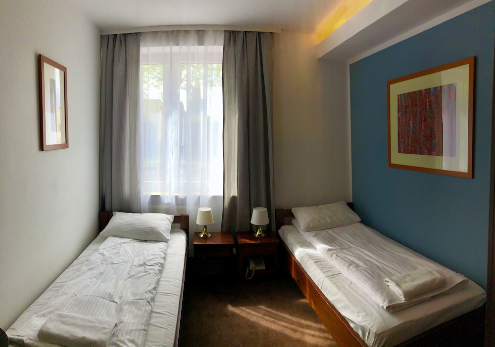 Standard Double Room Single Use, Private Bathroom, photo 6