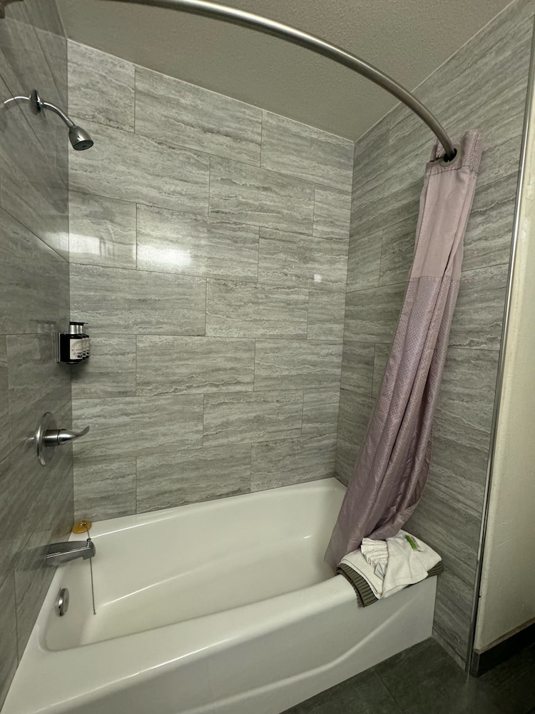 Signature Room, 1 King Bed, Non Smoking - Photo 9