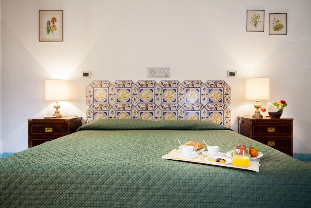 Standard Room, Balcony, Mountain View - Photo 1