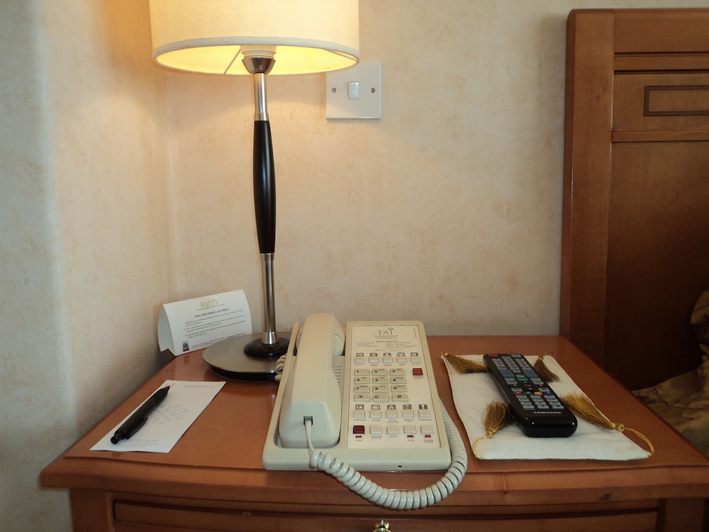 Superior Room, 2 Twin Beds, City View photo 1