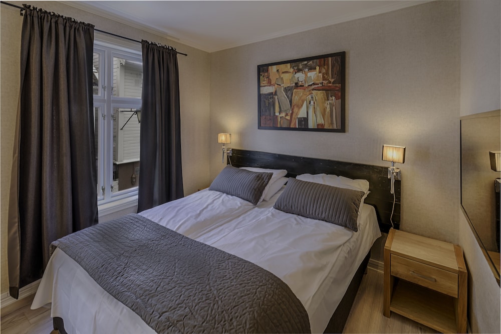 Standard Double Room - Photo 6