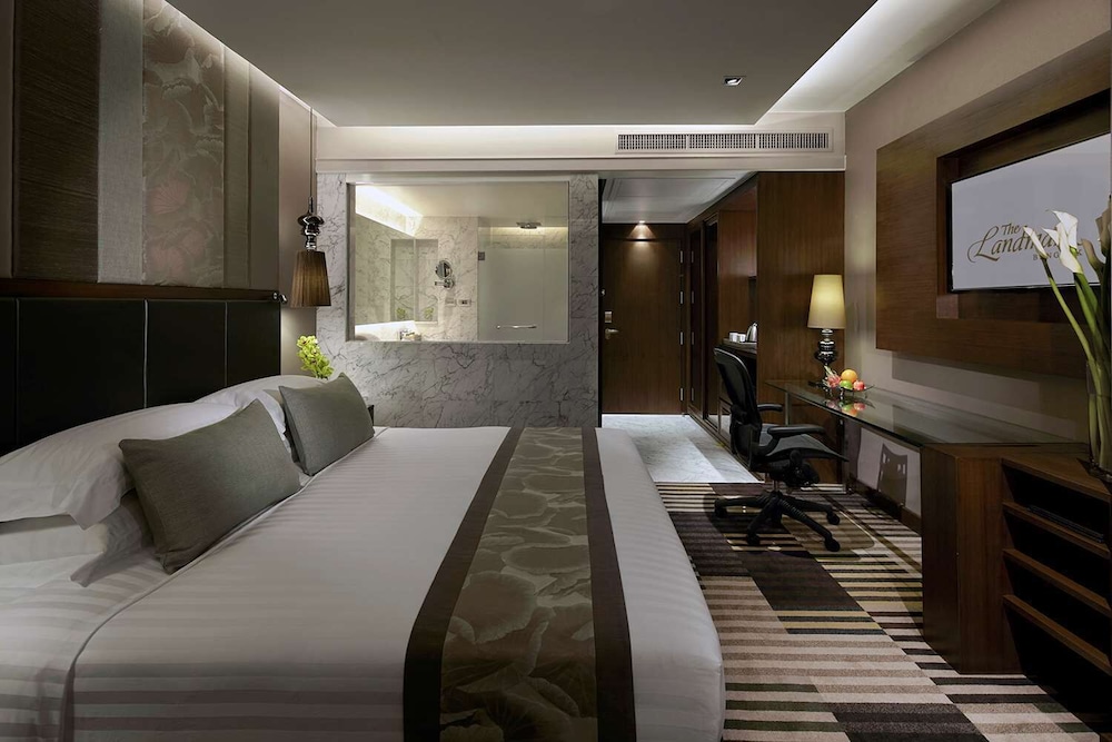 Premium Room thumbnail 6
