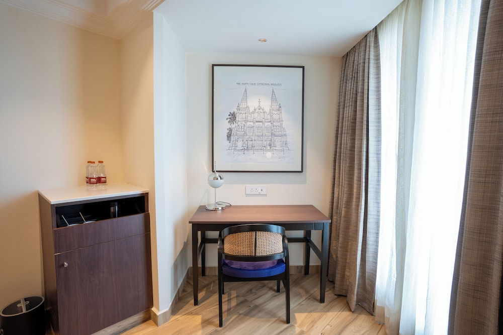 Deluxe Room, Harbor View - Photo 2