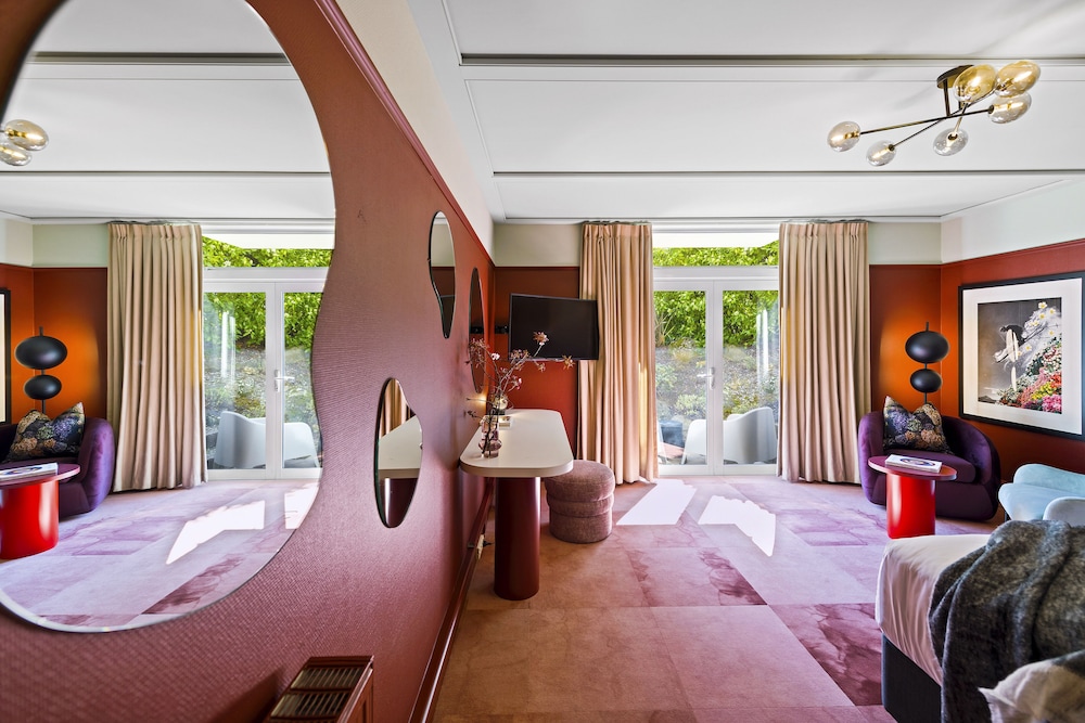 The Canopy Retreat Suite