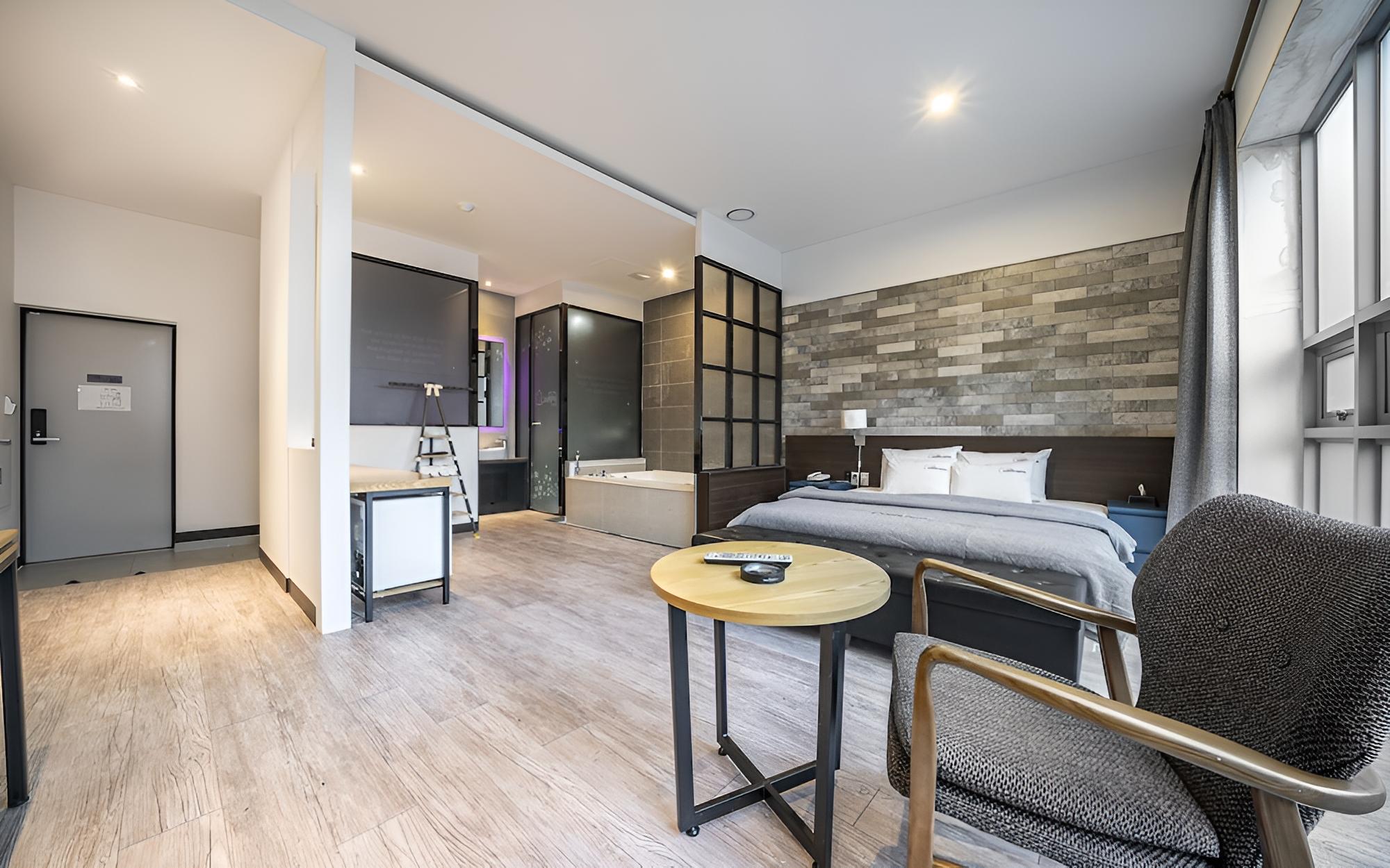 Room (Premium Terrace) - Photo 3