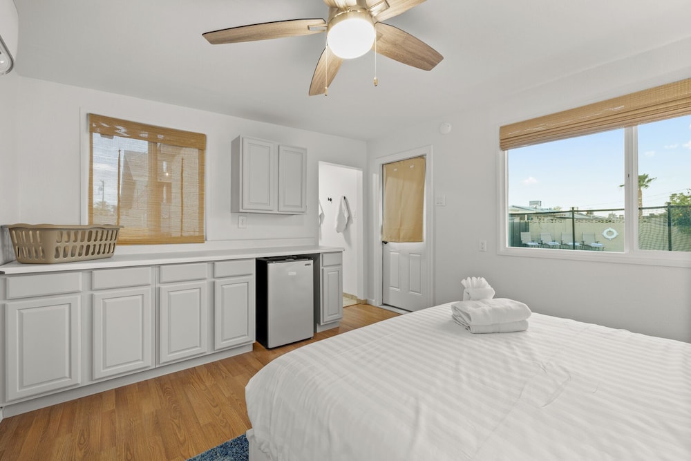 Weldon Ave Stunning Old-town Ranch Home - OMG, Zdjęcie 13