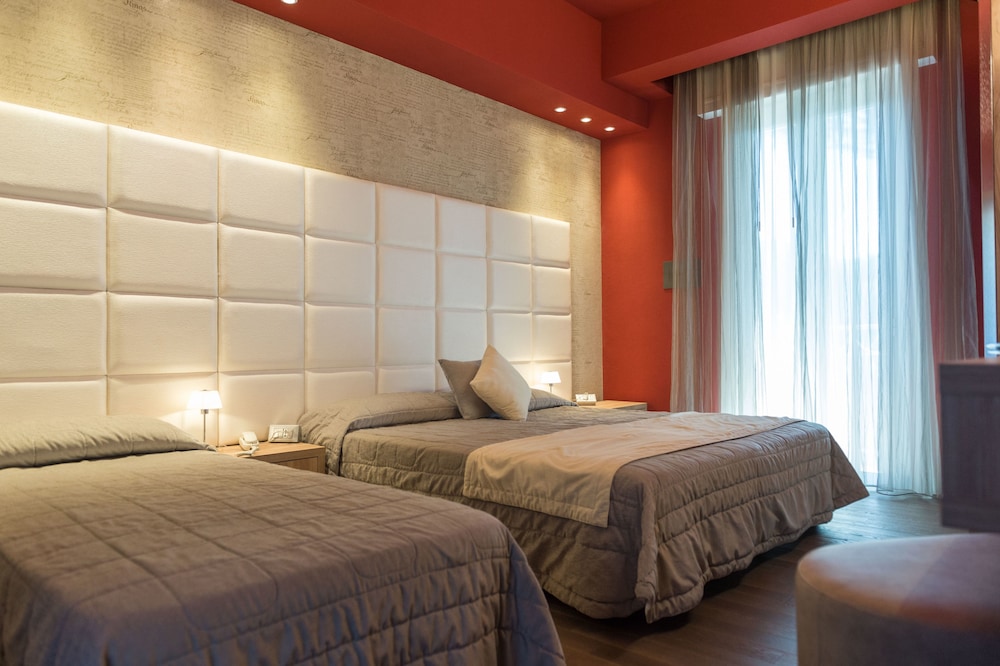 Double Room (with extra bed) - Photo 1