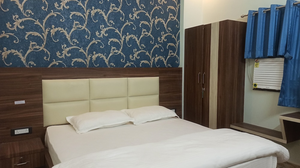 Executive Room photo 2