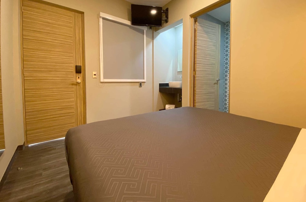 Standard Room photo 3