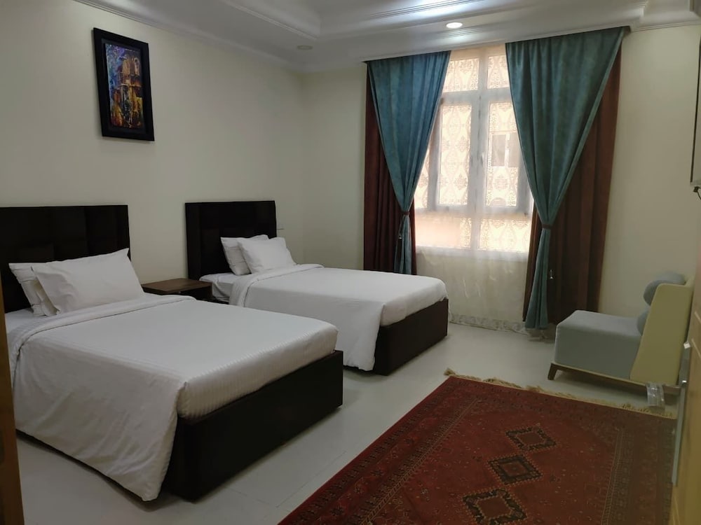 Grand Villa, 2 Bedrooms, Garden View, Poolside photo 2