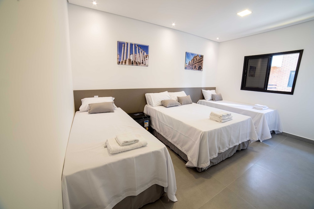 Family Quadruple Room - Photo 1