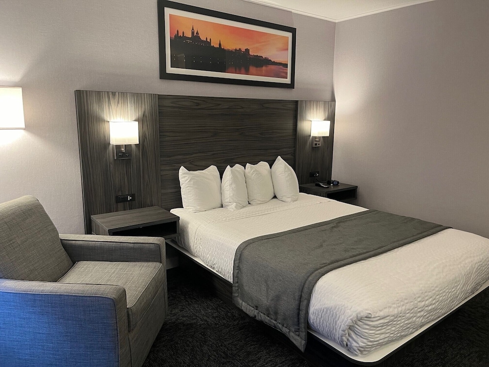 Deluxe Room, 1 Queen Bed, Non Smoking - Photo 1