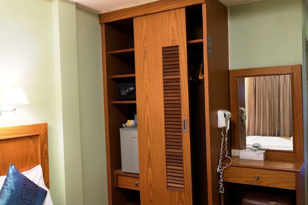 1 Twin Bed Room photo 3