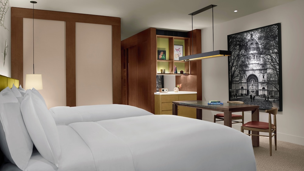 Panoramic Twin Room