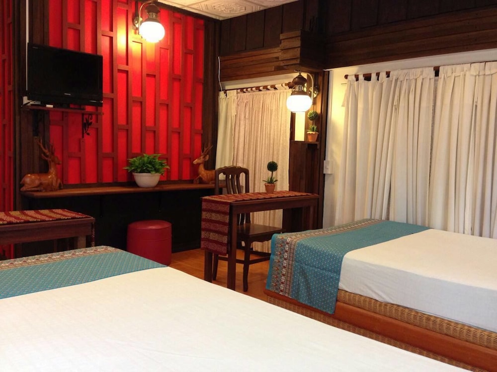 Deluxe Room (Twin) photo 1