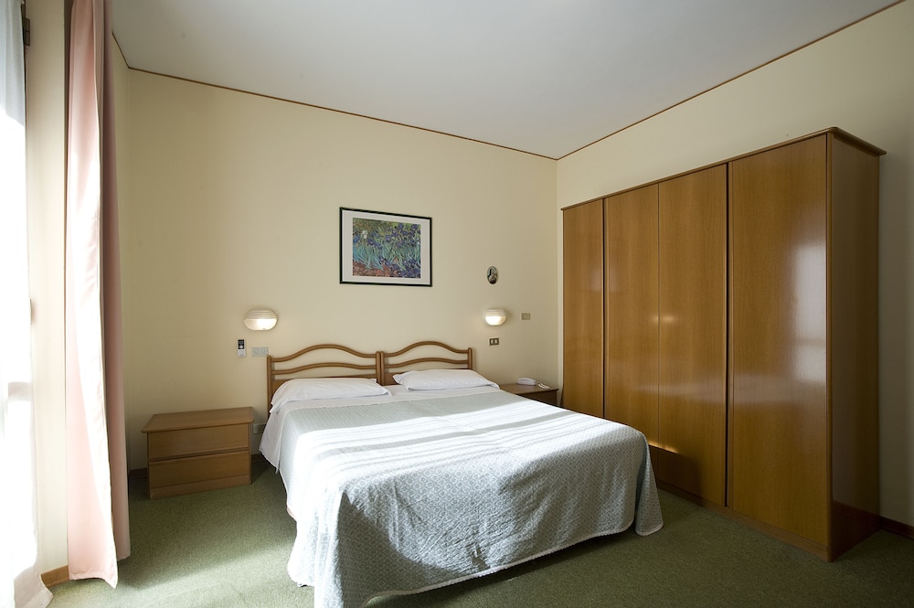 Basic Double Room - Photo 2