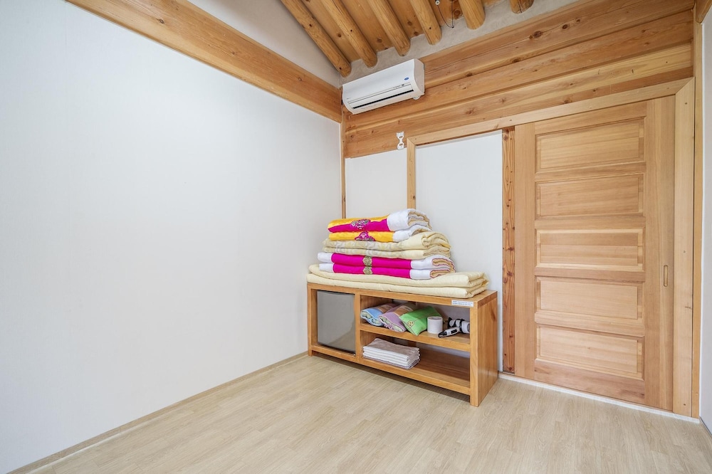 Basic Room, 1 Bedroom (Yeonsanhong) - Photo 10