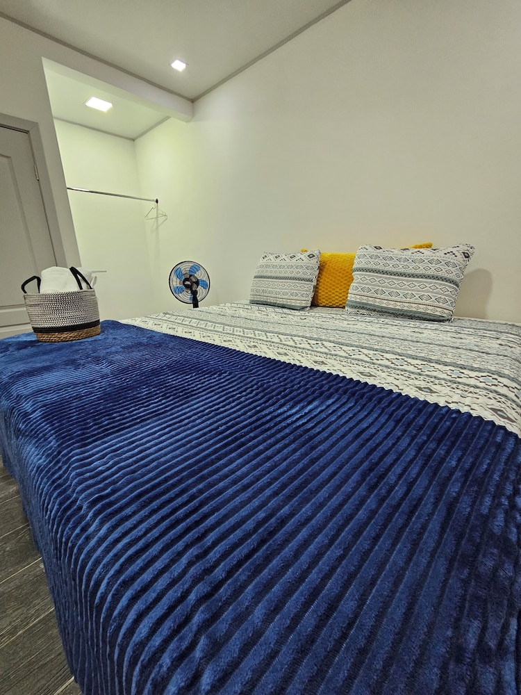 Hk Suites