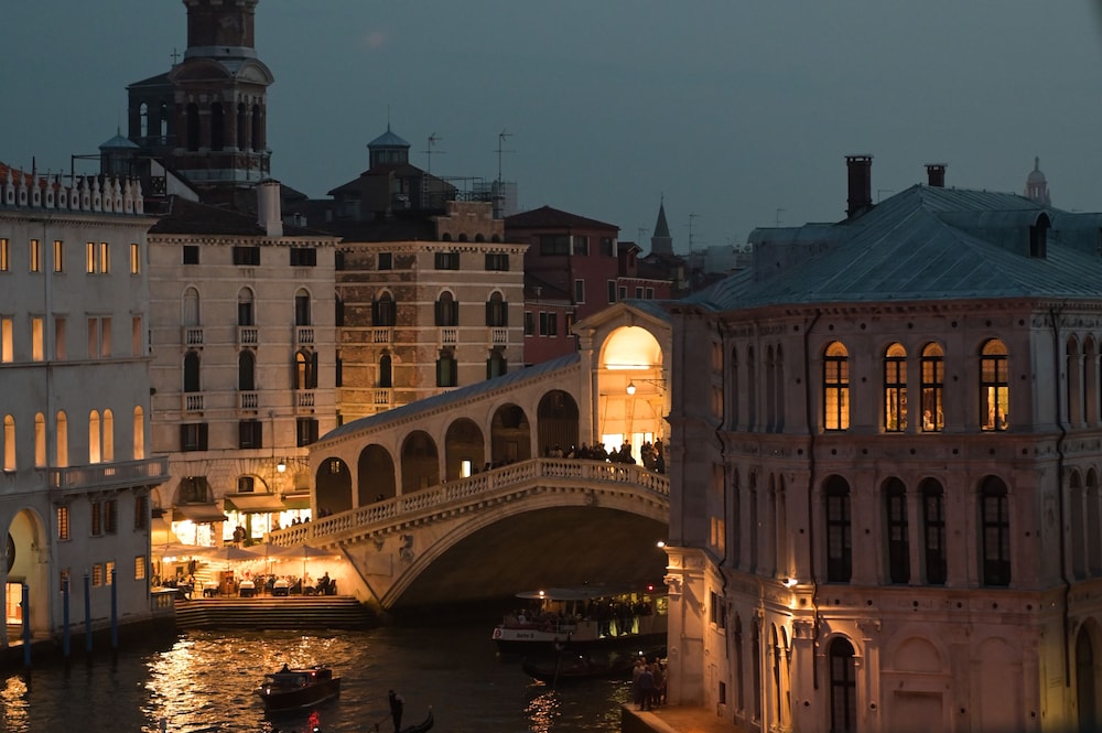 Special Postvenetian Suite thumbnail 6