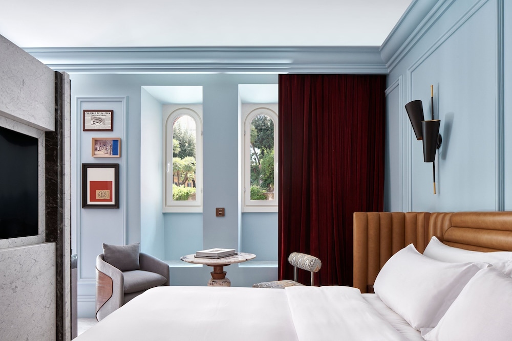 Deluxe Room, 1 King Bed