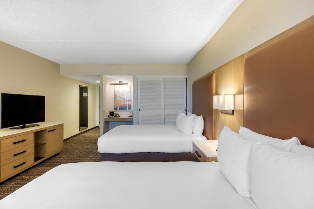 Room, 2 Queen Beds (Fire Pit) - Photo 2
