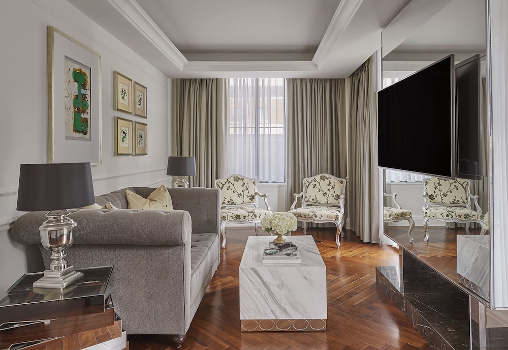 Suite (Rosewood)