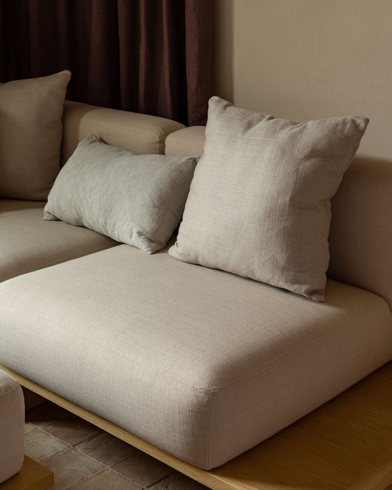 Junior Suite, 1 King Bed - Photo 5