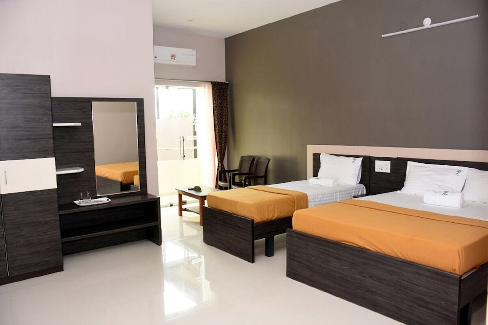 Deluxe Double Room, City View