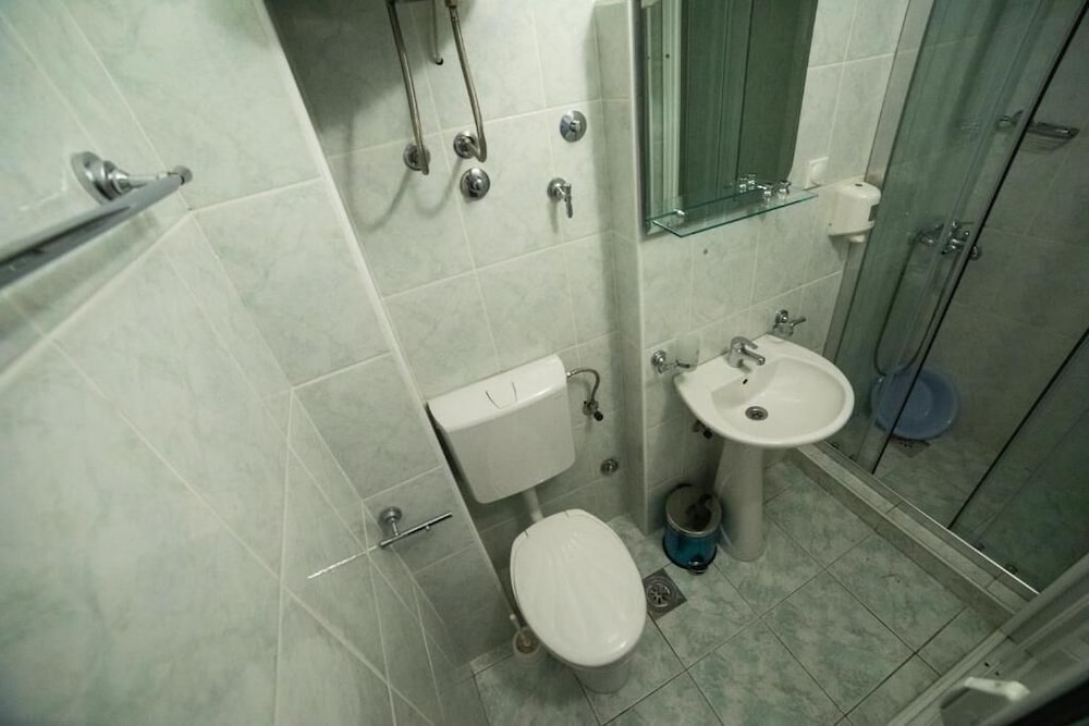 Classic Duplex - Photo 11