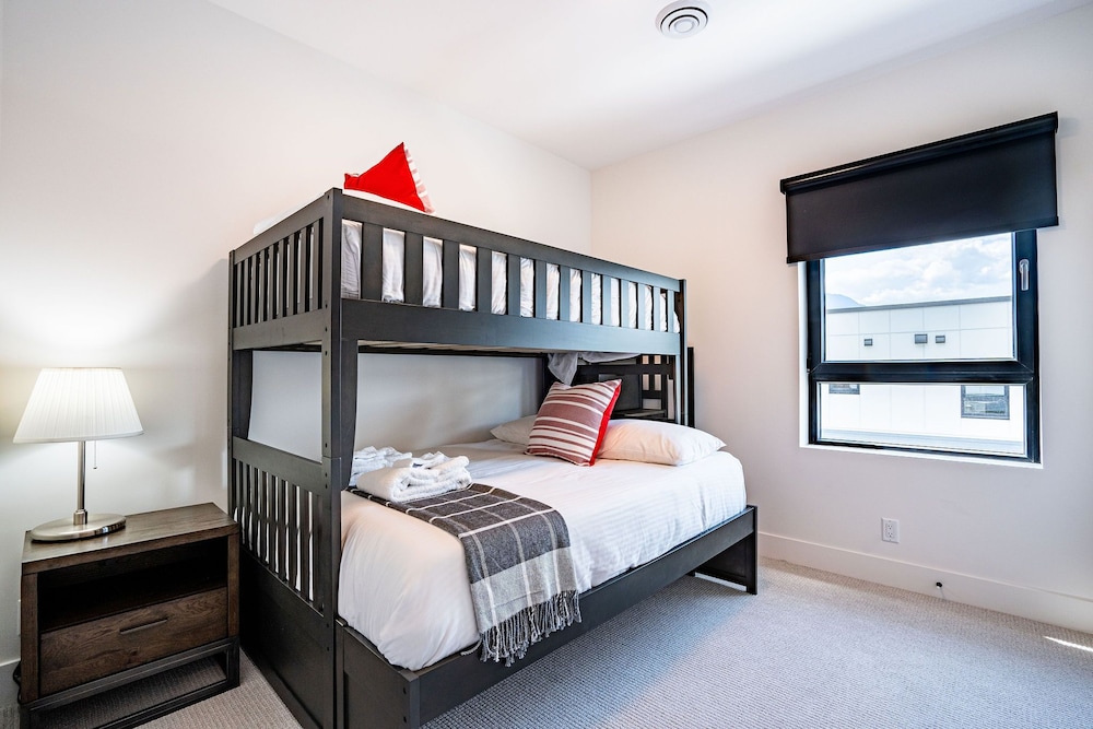 Condo photo 3