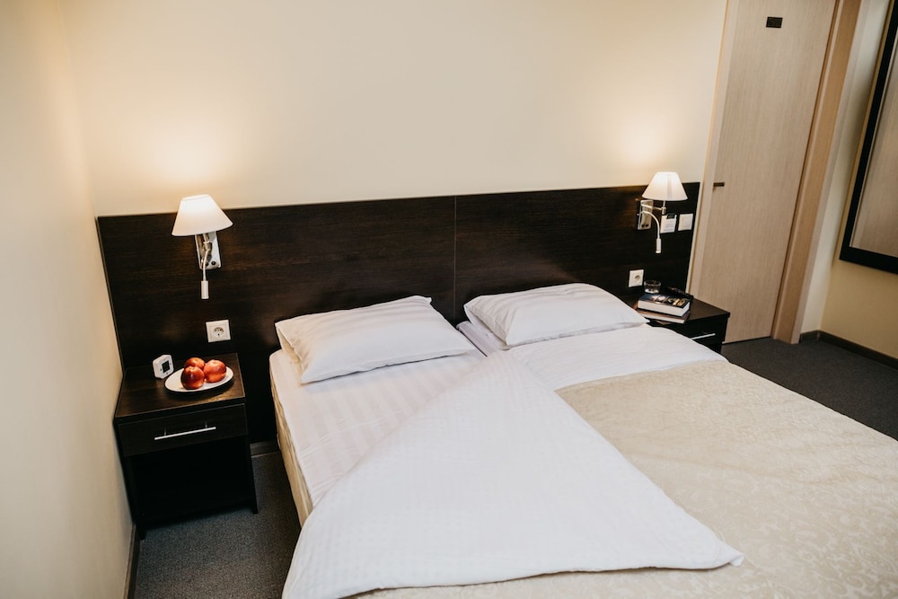 Standard Twin Room photo 1