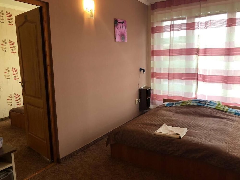 Family Suite, 2 Bedrooms H 3-4 Junior