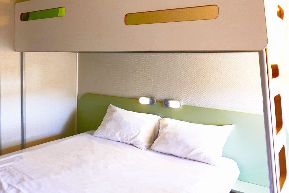 Twin Room, 2 Twin Beds photo 2
