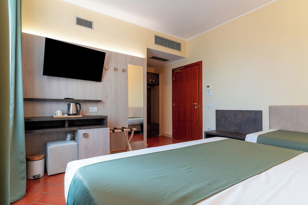 Basic Triple Room - Photo 3