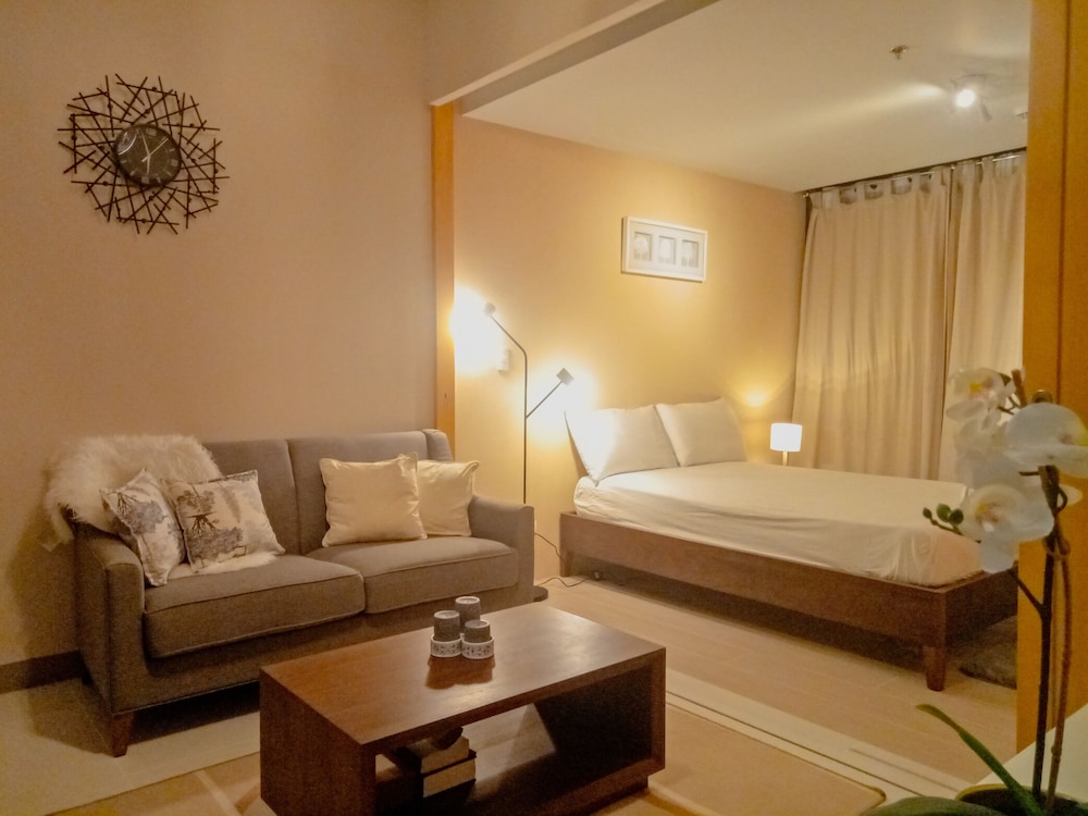Beautiful 1 Bedroom photo 1
