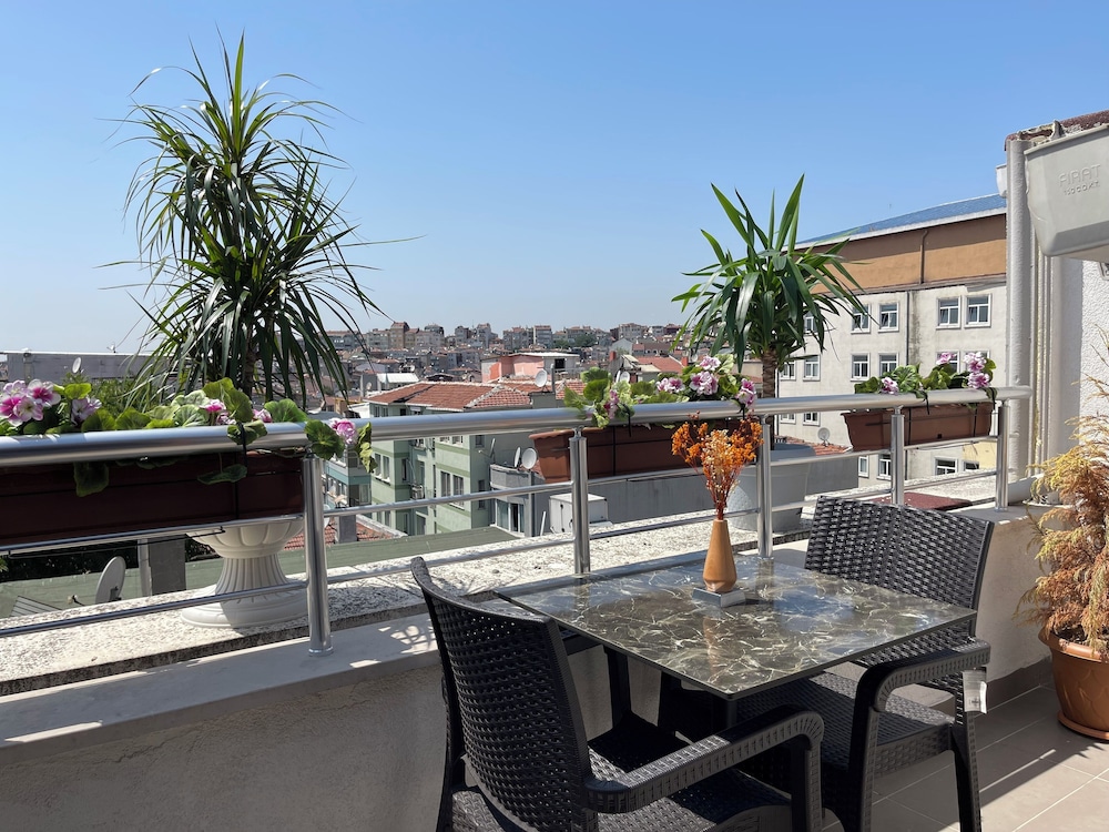 Panoramic Penthouse, City View photo 1