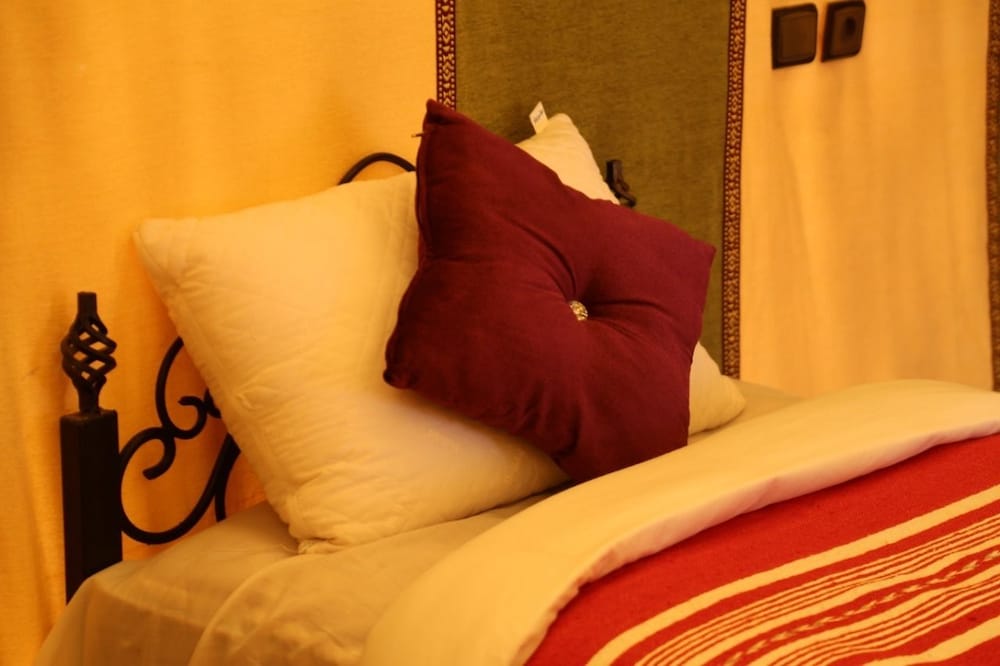 Tent, Multiple Beds photo 2