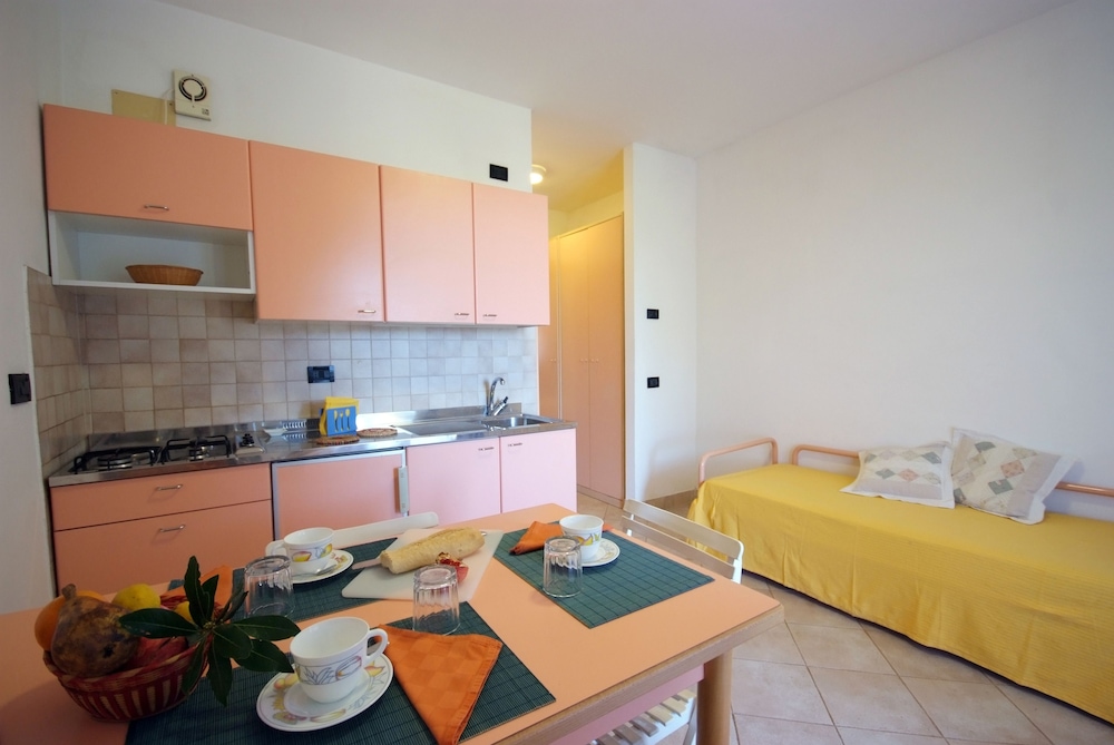 Comfort Apartment, 1 Bedroom, Pool View, Sea Facing photo 2