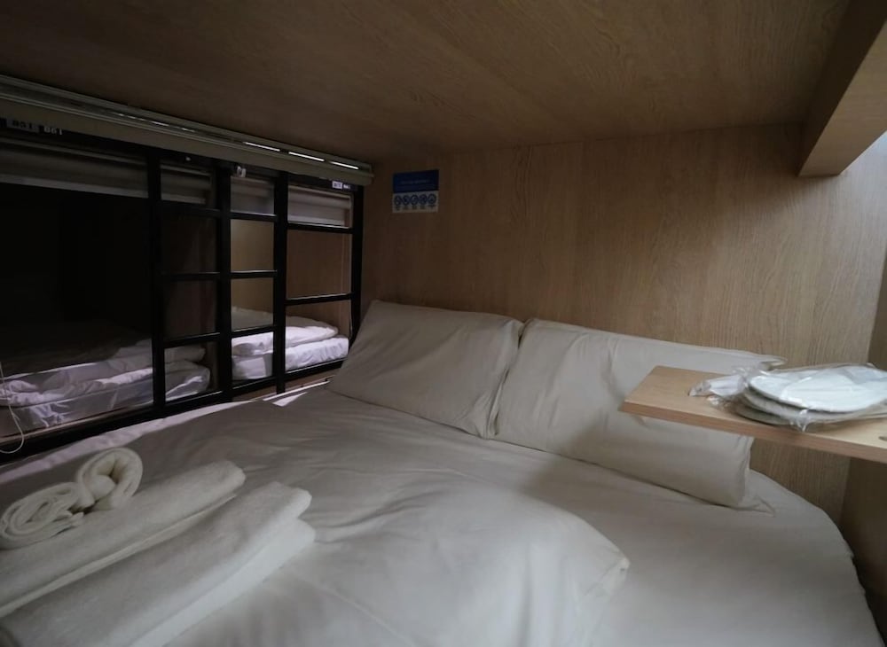 Standard Shared Dormitory Room Capsule Room E_Mix Gender photo 3