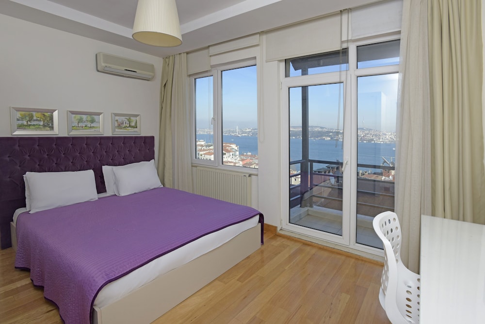 Apartment, 2 Bedrooms, Balcony, Sea View photo 1