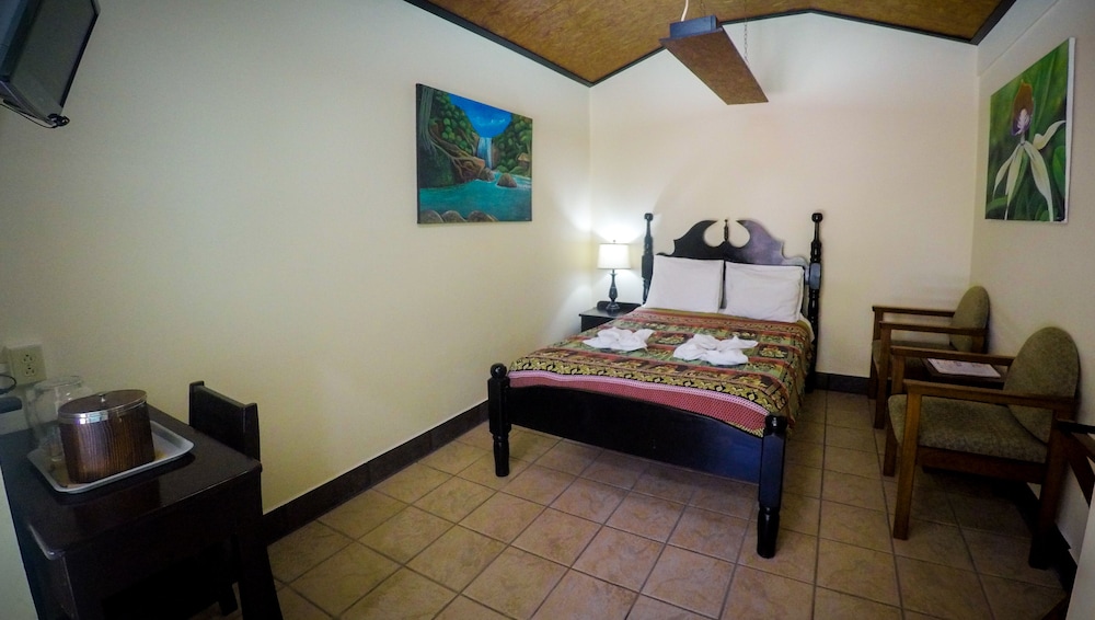 Economy Room
