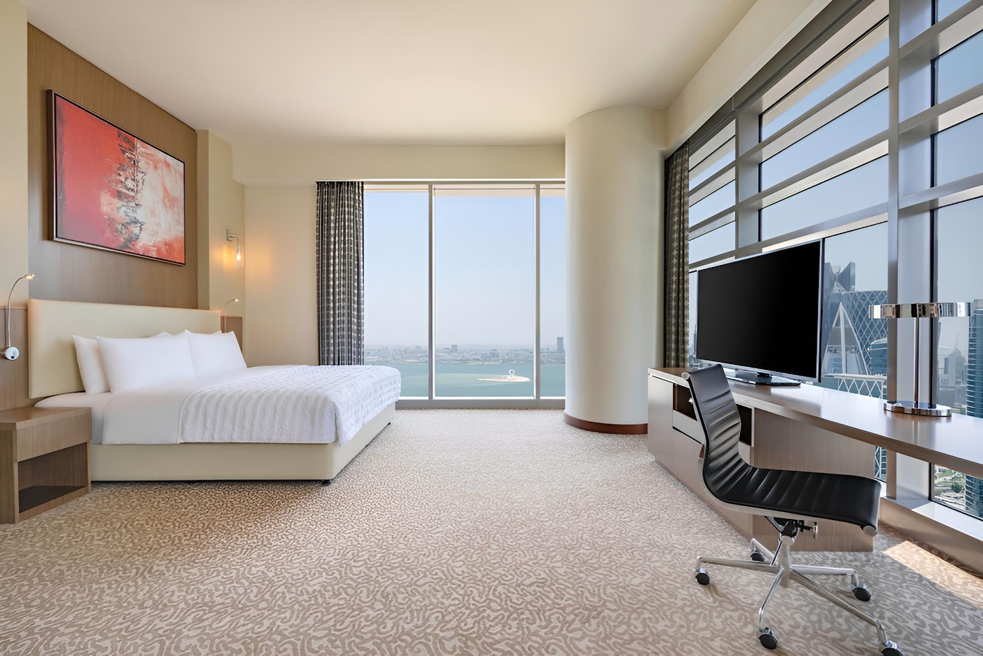 Junior Suite, 1 King Bed photo 3
